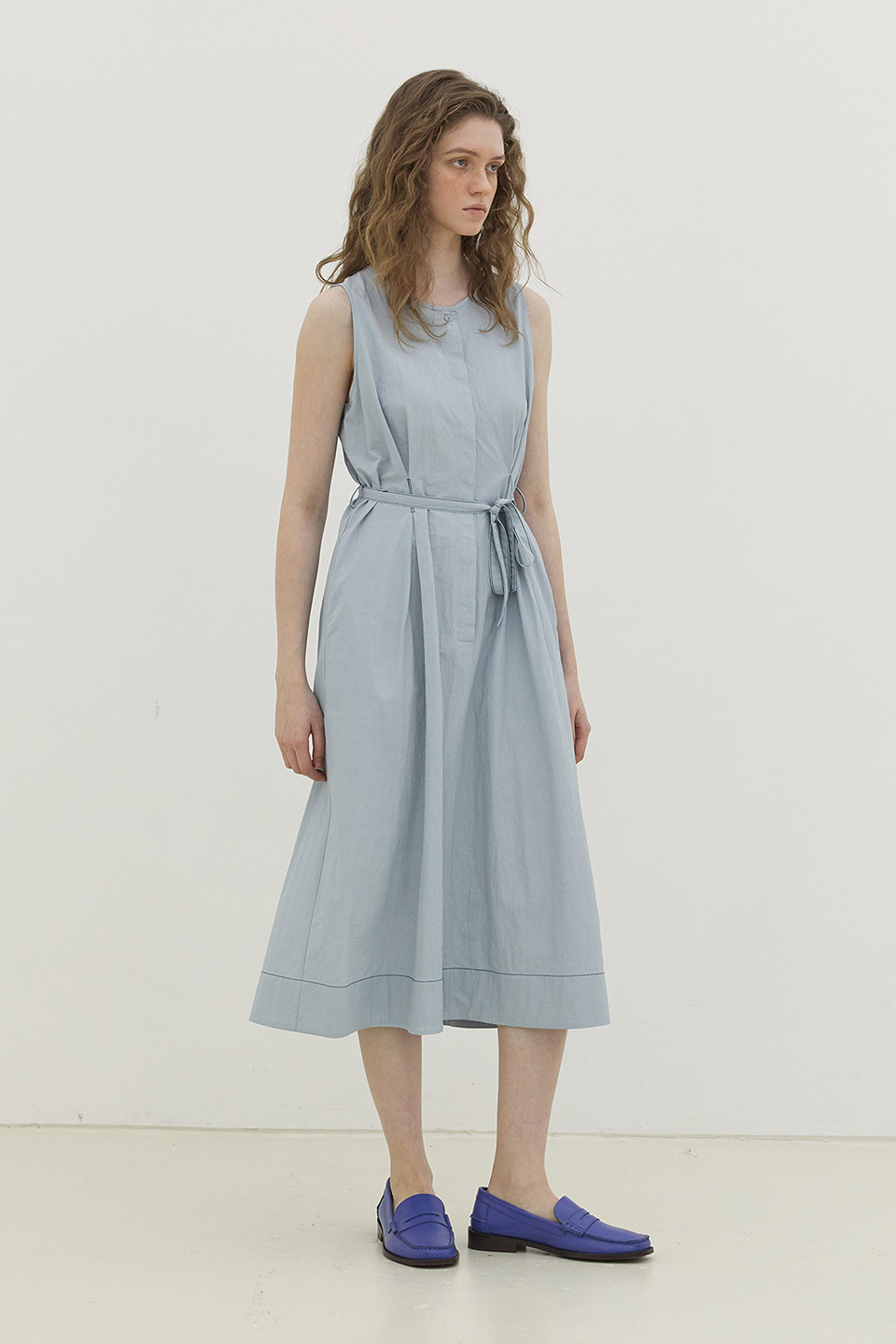 Belted Long Sleeveless Dress_SKY BLUE